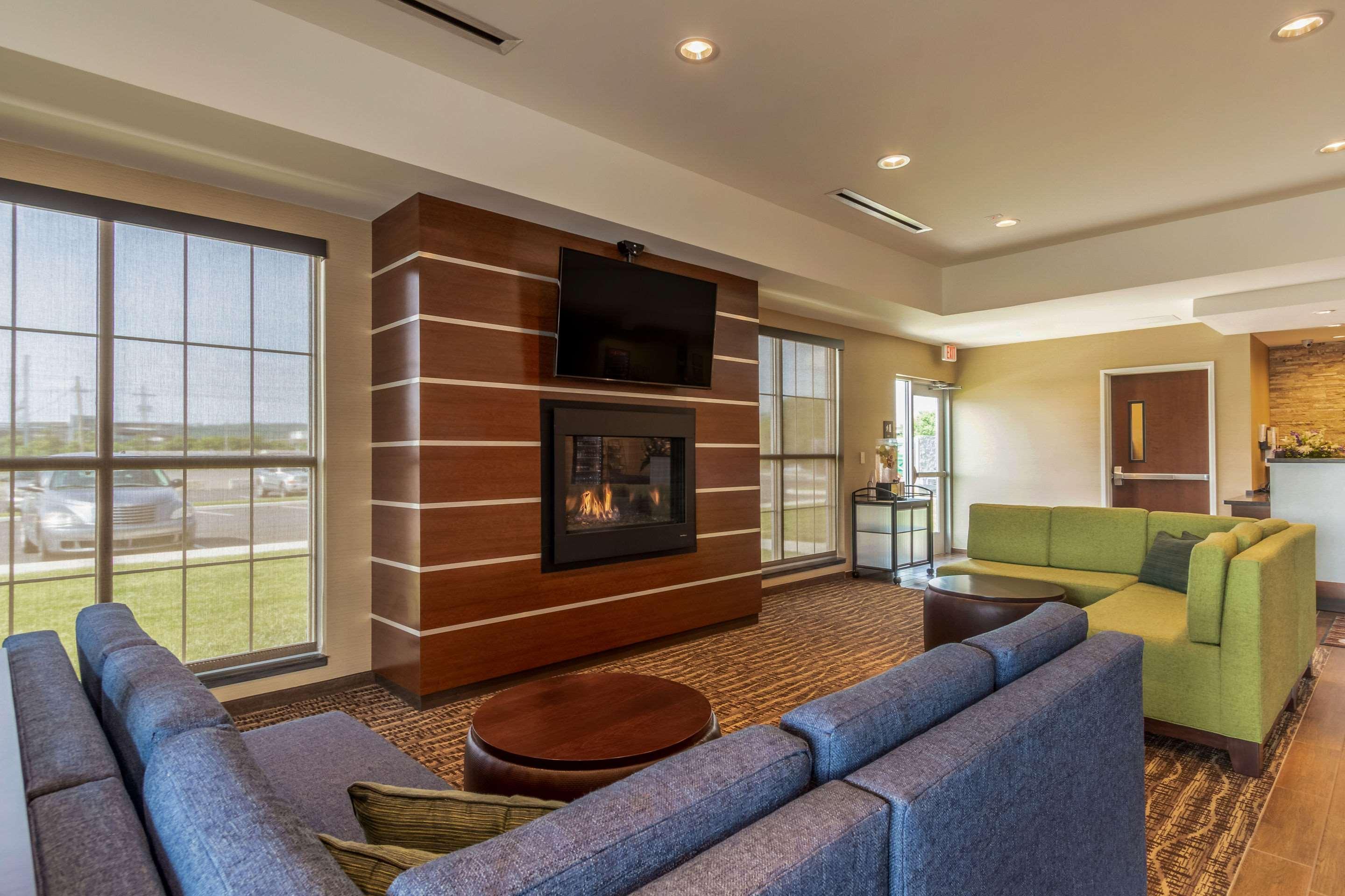 Comfort Inn & Suites - Harrisburg Airport - Hershey South Middletown  Esterno foto