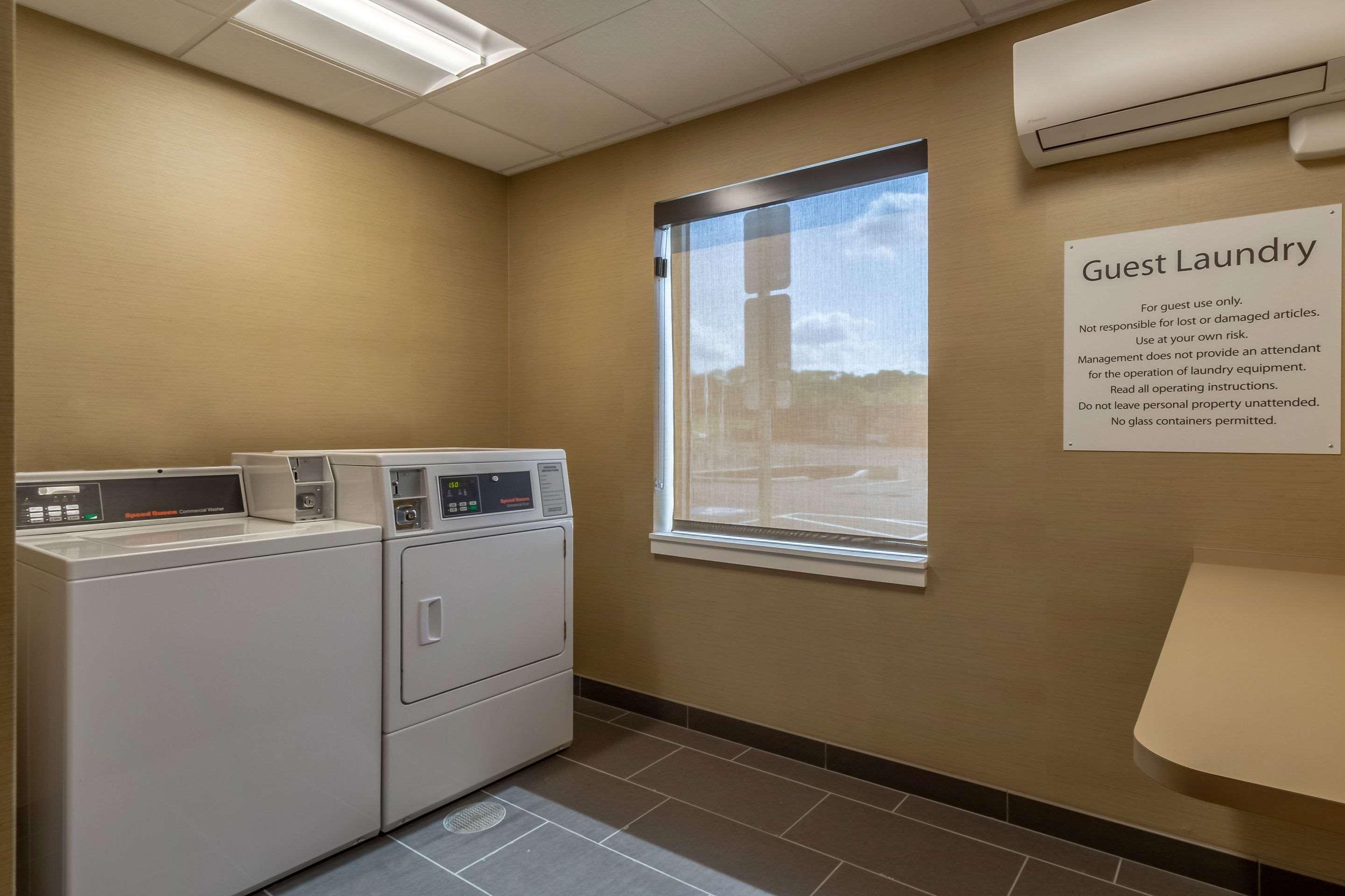 Comfort Inn & Suites - Harrisburg Airport - Hershey South Middletown  Esterno foto